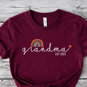 Personalized EST Grandma Shirt, Grandma Established Shirt, New Grandma Gift, Grandma Birthday Gift, Mothers Day Gift, New Granny Nana Gift
