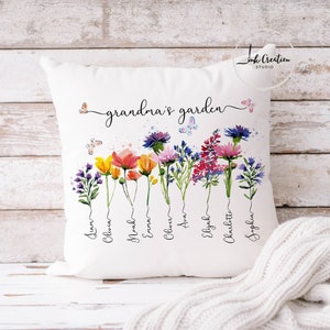 Grandma&#39;s Garden Gifts With Grandkids Names, Family Name Watercolor Flowers Personalized Pillow, Unique Mother&#39;s Day Gift for Grandma, Nana