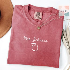 Teacher Apple Shirt, Custom Teacher Name Shirt, Teacher Comfort Colors Tshirt, Back to School Shirt, Teacher Team T-shirt, Gift for Teacher