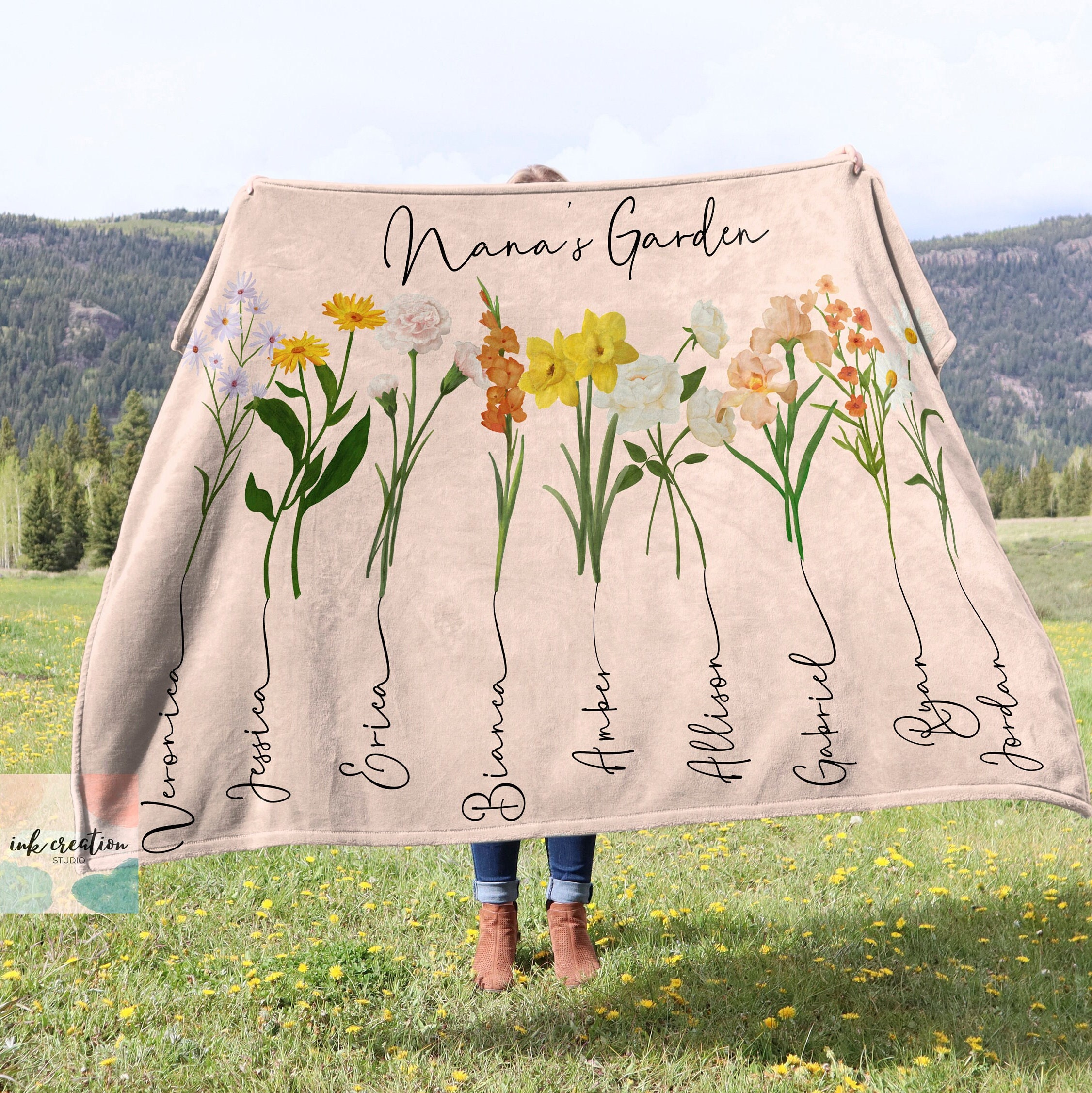 Custom Mom Blanket From Daughter Mothers Day Gift for Mom Mom Blanket Gift Custom Birth Flower Blanket Moms Garden Personalized Blanket Etsy Canada