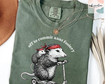 Funny Aunt Shirt, Funny Auntie Shirt, Feral Auntie Shirt, Auntie Comfort Colors Shirt, Opossum Shirt, Somebody's Feral Aunt, Funny Aunt Gift