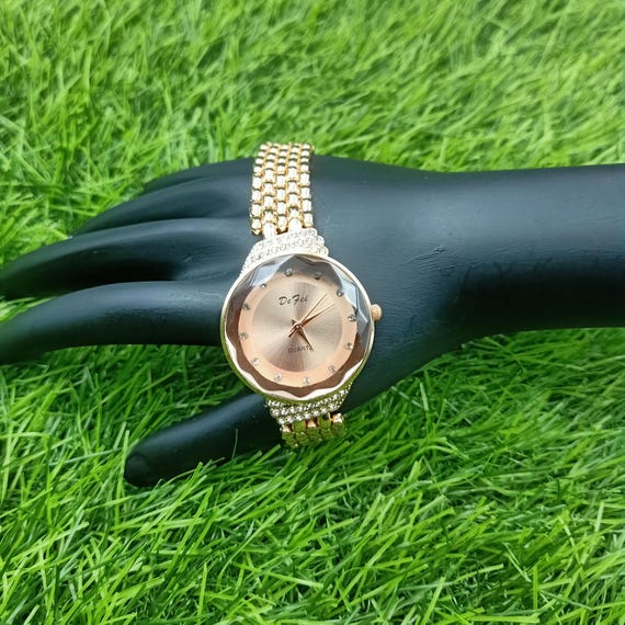 Vintage Rose Gold Plated Watch Bracelet: Zircon Wrist Watch  display picture 1