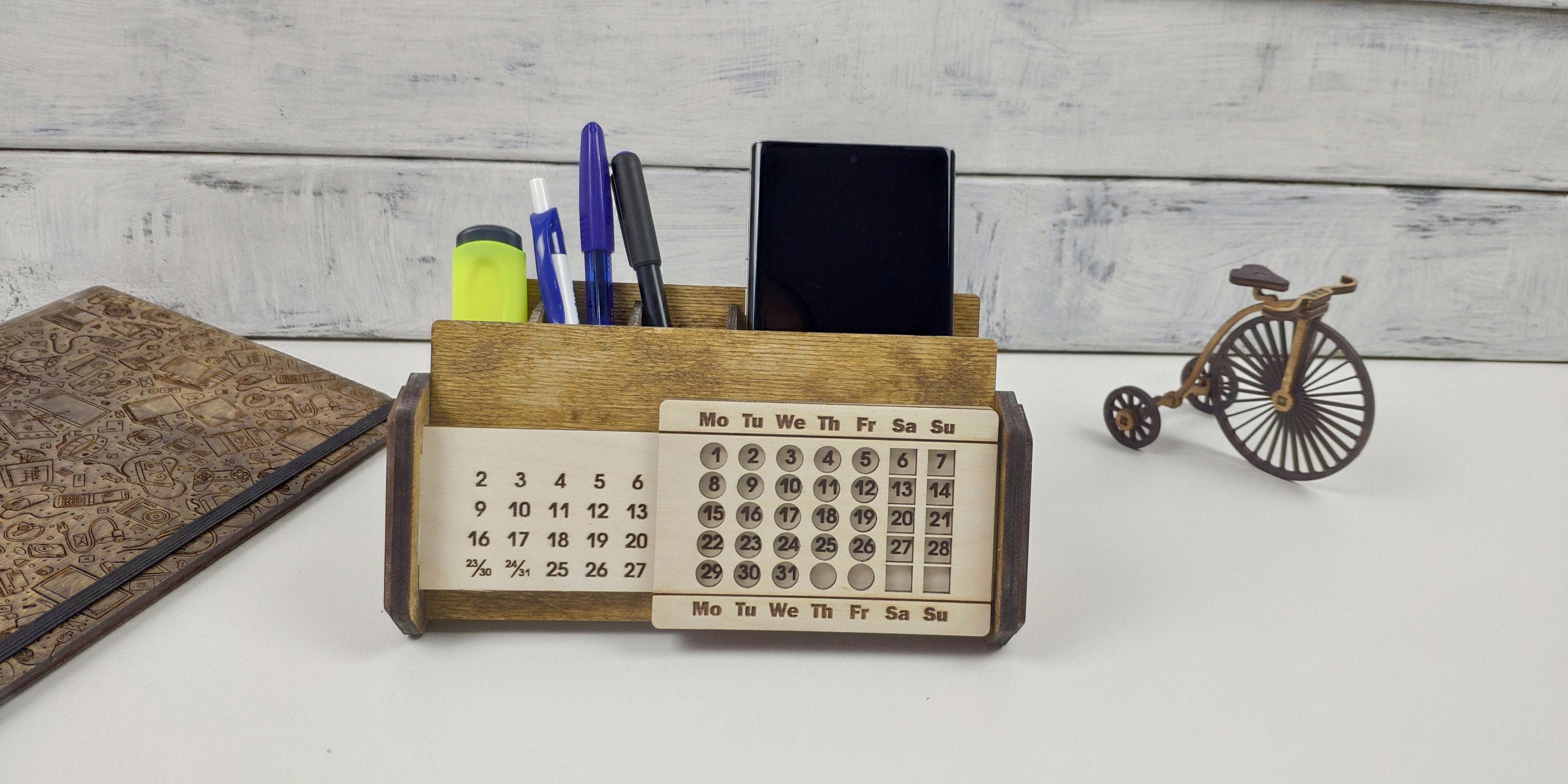 Wooden Perpetual Calendar, Perpetual Desktop Calendar, Personalized Gift, Never Ending Calendar