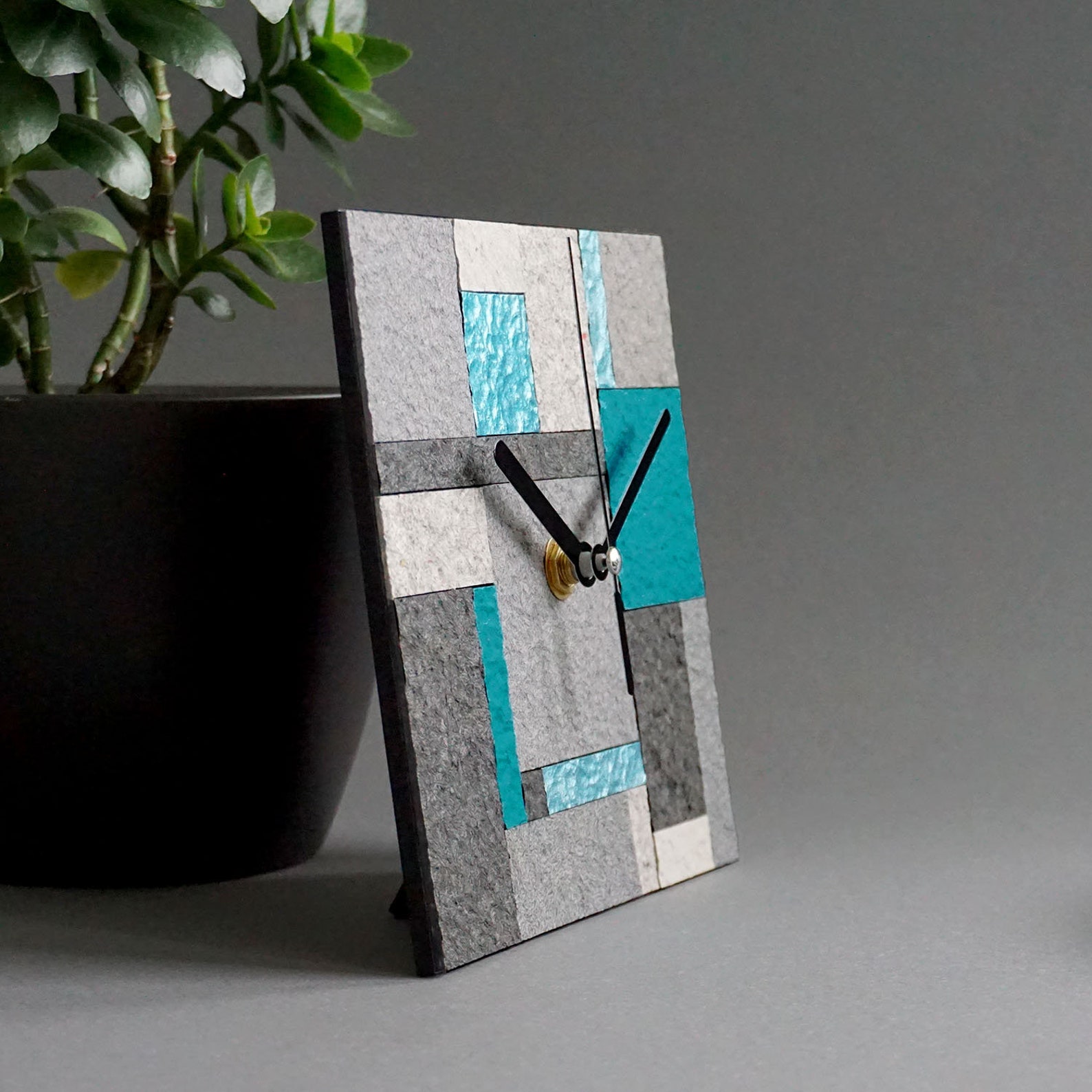 Modern Geometric Table Clock, Unique Abstract Upcycled Paper Home Decor ...