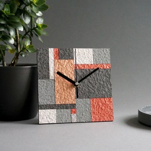 Orologio da camino moderno fatto a mano con carta riciclata, decorazione ecologica con mosaico geometrico, orologio in rame unico, regalo per il primo anniversario di coppia
