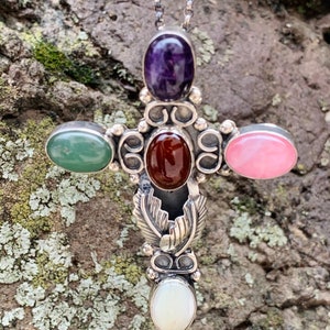 Sterlingsilber-Kreuzanhänger im Navajo-Stil