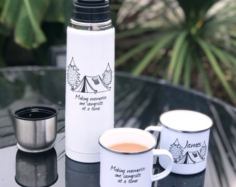 Camping Becher und Flasche Set, Camping Geschenk, Flasche, Zelt Geschenk, personalisierte Camping Tassen