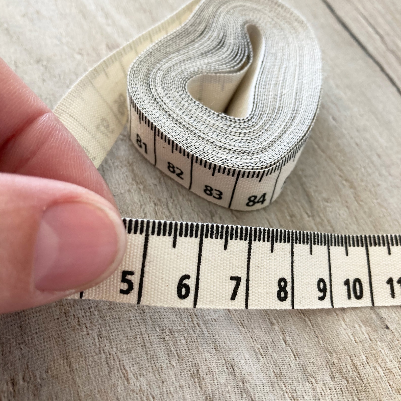 How To Measure Ribbon For Gift Wrapping at Antonia Alarcon blog