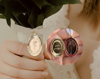 Ciondolo a forma di bouquet da sposa • Ciondolo con incisione personalizzata di fiori di nascita • Ricordo di nozze con foto e messaggio • Regalo commemorativo per la sposa