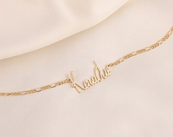 Collar de nombre personalizado con cadena Figaro, collar de cadena Figaro de oro, collar de nombre personalizado, collar para ella, regalo de Navidad para mamá