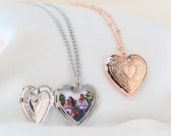 Gepersonaliseerde hart medaillon HALSKETTING - aangepaste foto medaillon met gegraveerde initiaal - zilver/goud/rosé gouden aandenken - gedenkwaardig cadeau voor haar