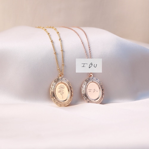 Ovale medaillonketting met geboortebloem, aangepaste foto en handschrift gegraveerd