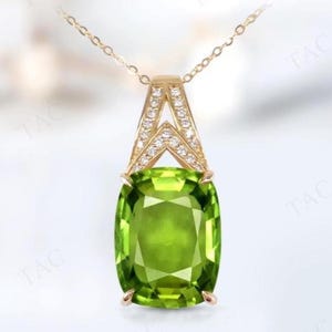 4.CT Natural Peridot Pendant For Women Elongated Cushion Cut Peridot Wedding Necklace 14K Gold Peridot Handmade Pendant Anniversary Gift
