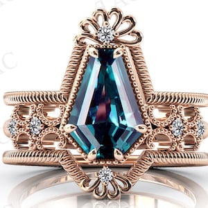 Antique Coffin Shaped Alexandrite Engagement Ring Set Vintage Alexandrite Bridal Anniversary Ring Set Art Deco Alexandrite Wedding Ring Set