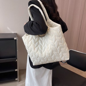 Puffer Shoulder Bag Quilted Tote Bag for Women Underarm Bags Beach