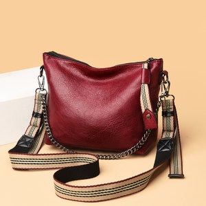 Custom Designer L ′ ′ V Brand Logo Replica AAA Bag Purse Evening Bags  Handbags Women Shoulder Bags - China Women's Shoulder Bags and Designer  Replica Bags price