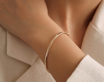 Classic Gold Bracelet, Custom Gold Bangle, Gold Oval Bracelet,  14K Gold Bangle, Christmas Gift
