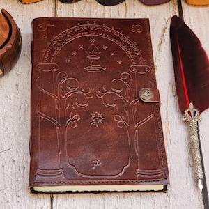 Diario de cuero The Doors Of Durin, cuaderno inspirado en ESDLA hecho a mano con relieve, regalo vintage de Tolkien, Libro de las Sombras, Grimorio, 13 x 10 pulgadas.