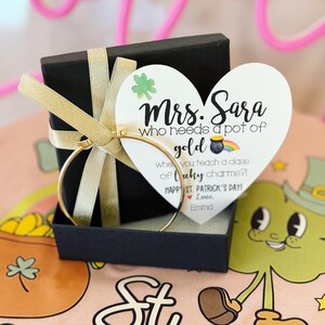 Leraar St. Patrick's Day-cadeau! Niet-aanslag, gouden hartmanchet! Gepersonaliseerde St. Patrick's Day-kaart, inclusief doos+lint!