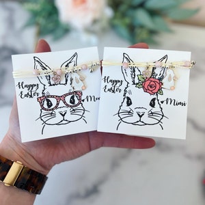 Osterhasen Charm Armband, Ostern Korb Geschenk, Osterhasen Armband, personalisierte Karte, Box & Band inklusive! Kinderarmband, verstellbar!