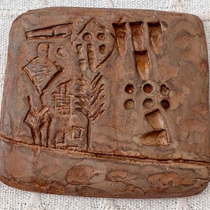 5000 Jahre alt, die erste Tafel, sumerisch, mit menschlichem Namen und Unterschrift,