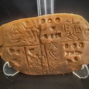 Pre-Cuneiform Clay Tablet Replica: Mesopotamia Artifact (3500 BC)