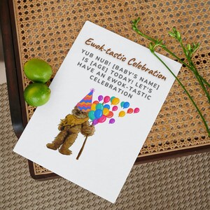 ¡Tarjeta de cumpleaños personalizada Ewok-tastic / Yub Nub! ¡[Nombre del bebé] es [Edad] hoy! / Imprimible digitalmente