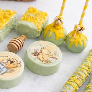 Pooh Birthday Treats: Cookies, Cake Pops, Pretzels, Rice Krispy