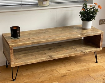 Handmade Reclaimed Wood TV Stand – Rustic Industrial Scaffold Board Media Unit with Hairpin Legs