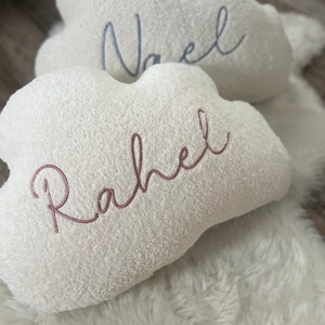 Wolkenkissen personalisiert – Baby Geschenk – Kissen mit Namen – Geburtsgeschenk – Kuschelkissen für Kinder