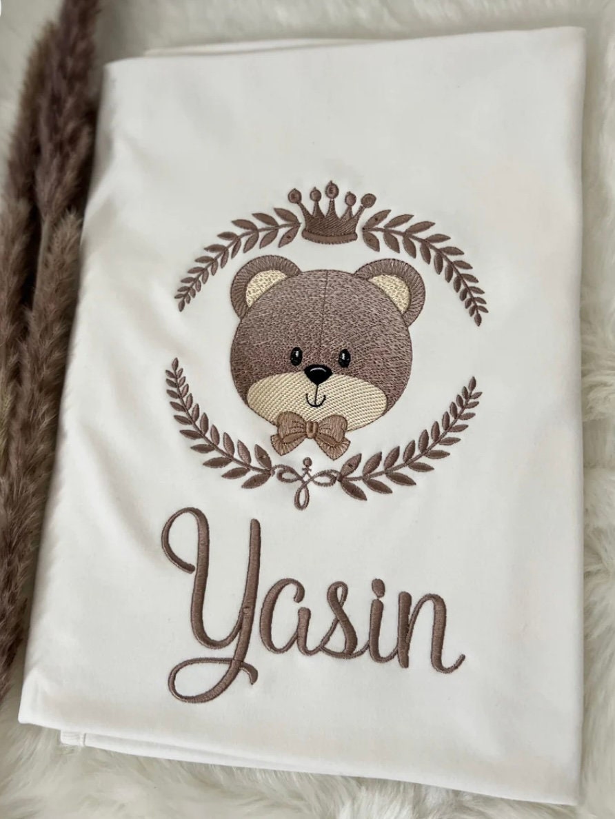 Baby blanket embroidered with name – Perfect birth gift – Personalized baby gift – Soft cuddle blanket 75 x 85 cm