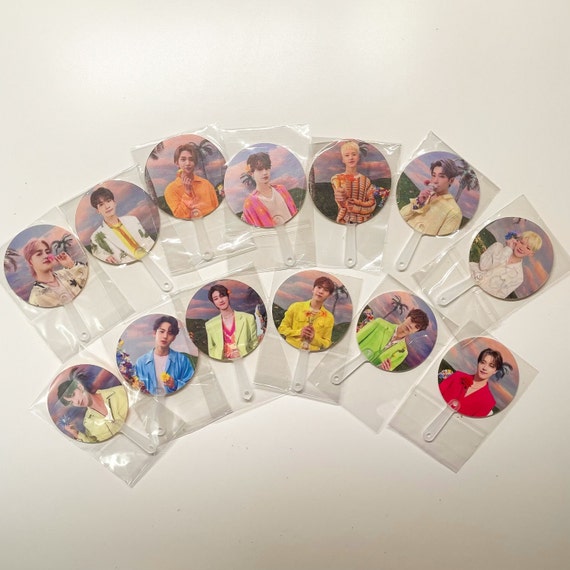 UNOFFICIAL Mini Seventeen Kpop Fan Picket Keychain | Seventeen