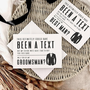 Avrebbe potuto essere un testo/proposta personalizzata per lo sposo, vuoi essere il mio regalo da testimone per lui, divertente cartolina con scatola per lo sposo per il matrimonio