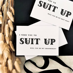 Ponte el traje / ¿Serás mi padrino de boda?, Regalo divertido para él, Caja de regalo personalizada para propuesta de acomodador de boda