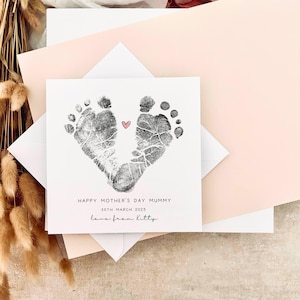 Tarjeta del Día de la Madre / Tarjeta personalizada con huella de bebé, tarjeta de un niño, regalo para mamá de parte de los niños, de un nieto, primer día de la madre como mamá