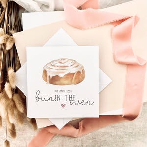 Baby-Ankündigungskarte | Brötchen im Ofen Druck, Überraschung Schwangerschaft offenbaren, niedliches Geschenk für sie, spezielles Geschenk für ihn, Babypartykarte