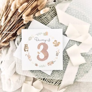 Personalisierte 3.Geburtstagskarte | Niedliches Walddruck Geschenk für dritten Geburtstag für Mädchen, Geburtstagsgeschenk für Jungen, drei Jahre alt, Geburtstag für Kinder