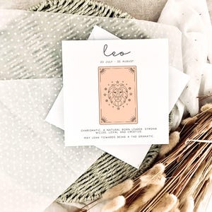 Löwe Geburtstagskarte | Personalisierte Astrologie Geburtstagskarte, Leo Sternzeichen Karte, Geburtsmonatskarte, lustiges Geschenk für Freund zum Geburtstag