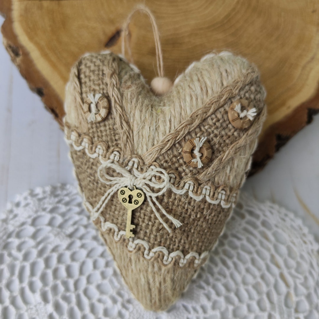 Hanging Heart Farmhouse Hanging Wall Decor Primitive Heart Ornament ...