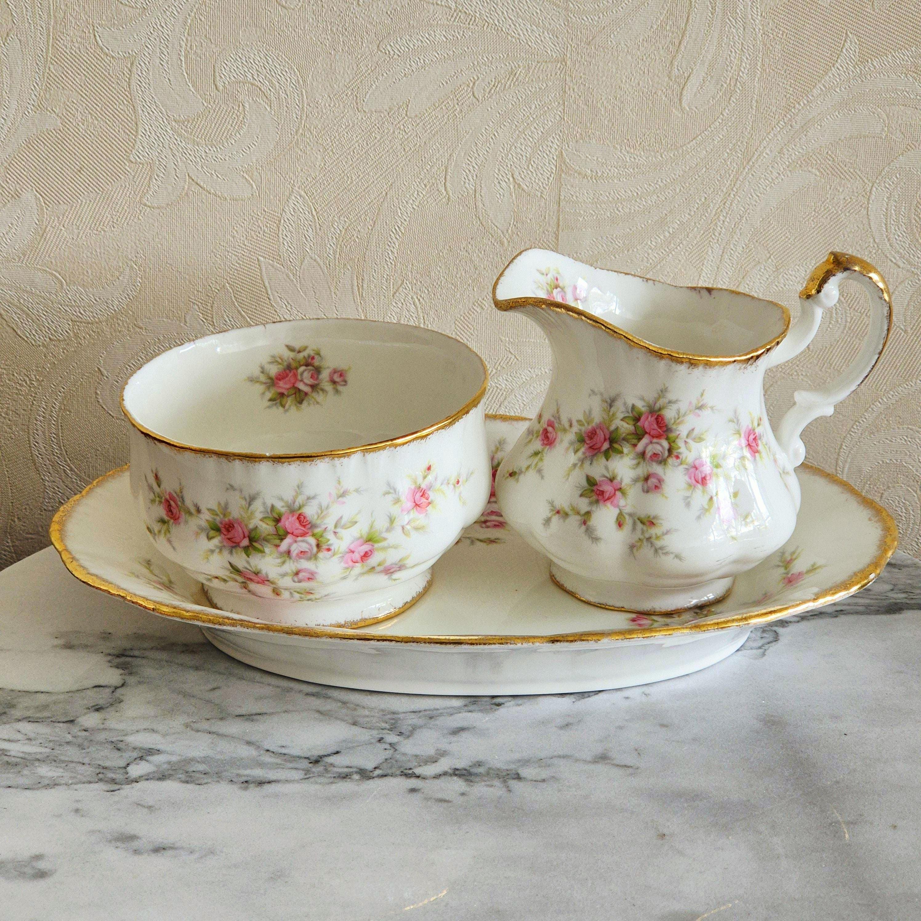 Victoriana食器セット 各4セット 日本製 花柄　新品　未使用 Victoriana食器セット 各4セット 日本製 花柄 新品 未使用