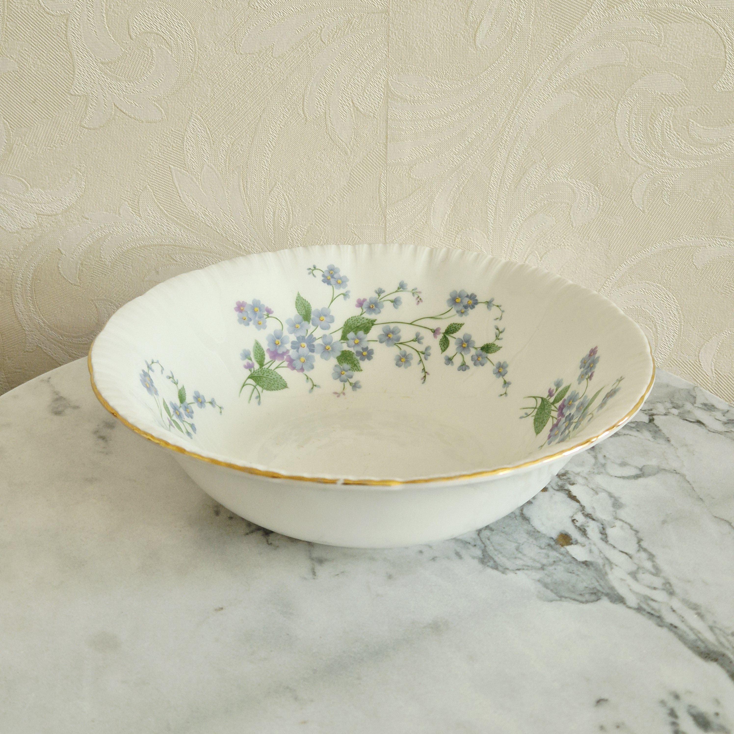 Compote bowl from Paragon Fine Bone China England, Forget me not vintage 50s and is decorated with blue flowers and gold lines 700 ml