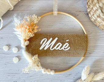 Couronne de fleur séchées avec prénom bébé pour décoration chambre bébé fille ou cadeau de naissance personnalisé fait main en France