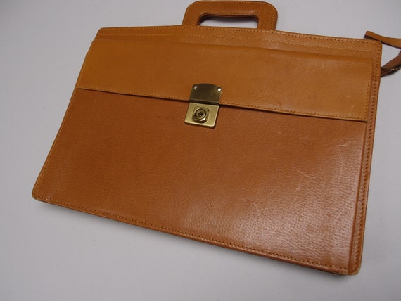 Vintage 1970's tan leather briefcase attache case