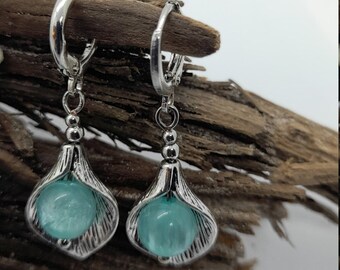 Flower goblet - earrings with Polaris pearl in Sky blue