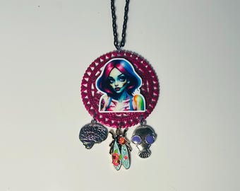 Colar Z-Girl, Colar Zombie Girl, Colar Zombie, Colar Halloween, Colar Rainbow Zombie, Colar Monster: "Z-Girl Love"