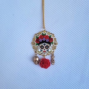 Day of the Dead Necklace, Dia de los Muertos Brooch, Resina de Calvera, Sugar Skull Pin, Hispanic Magic, Latina Necklace: &quot;Catrina Love&quot;
