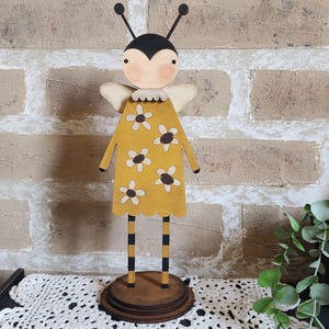 Abeille fille primitive, téléchargement numérique ferme SVG pour Glowforge ou Laser pas un article physique Base 1/4"