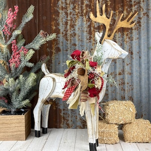 Download digitale SVG di Standing Reindeer per Glowforge o Laser Non è un articolo fisico