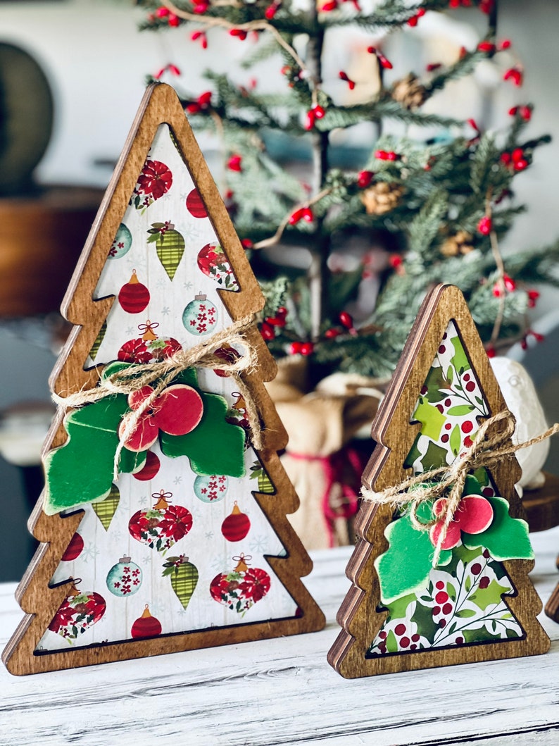 Primitive Christmas Trees With Holly 3 Sizes Shelf Sitters Etsy