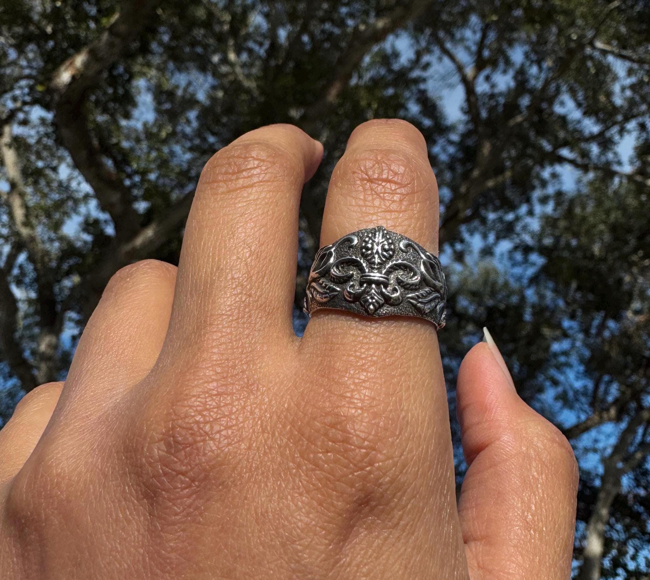 SHIELD RING 925 Sterling Silver Ring